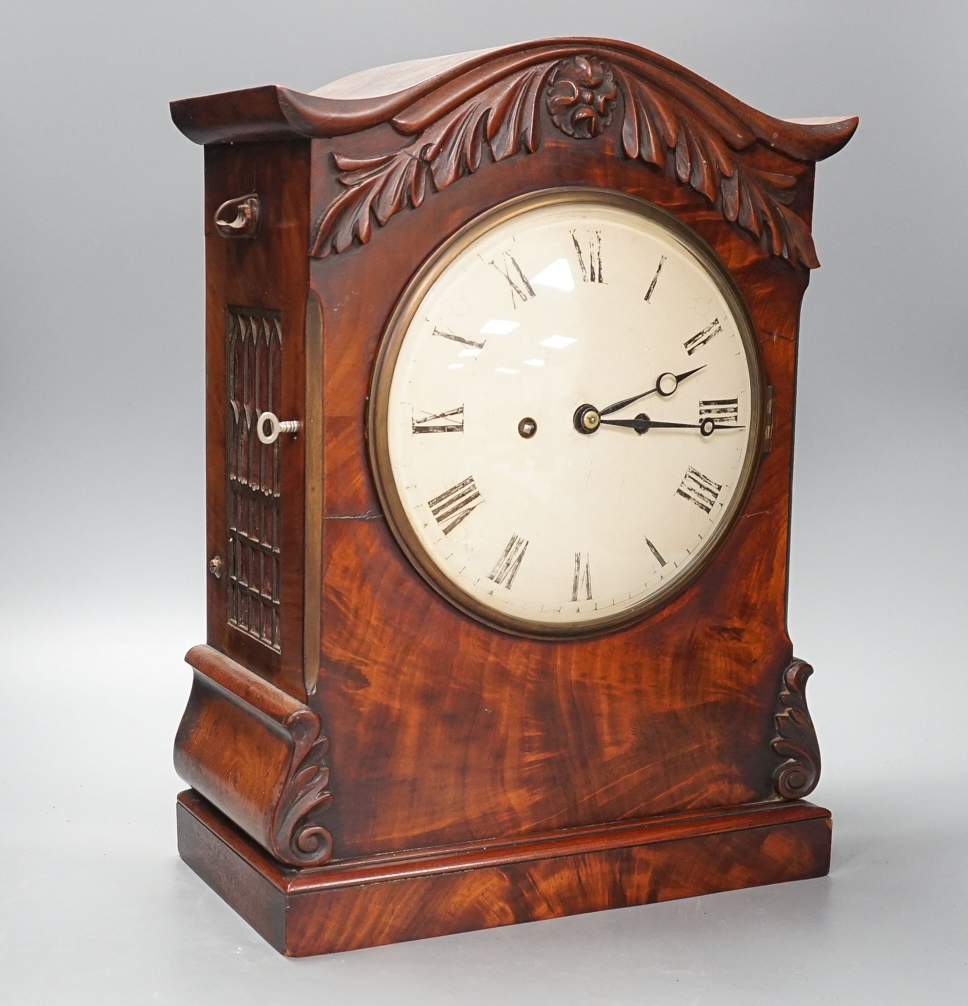 A William IV mahogany-cased bracket clock with bracket, height 42cm excl. bracket